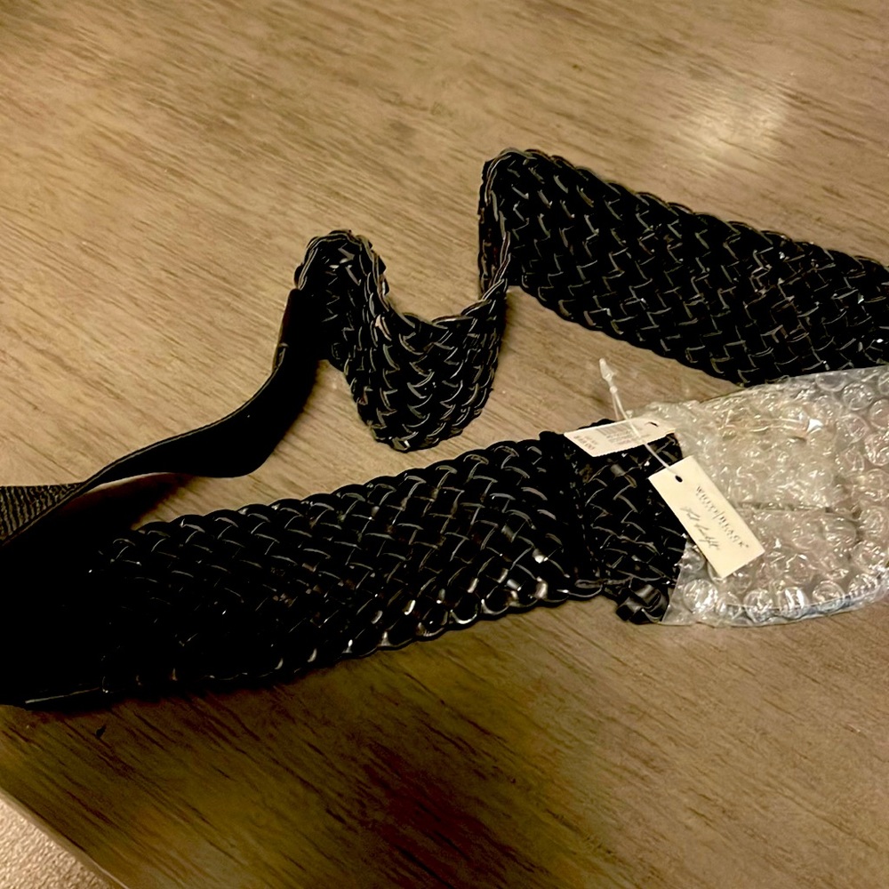 NWT black belt - ideally for a dress White House black market